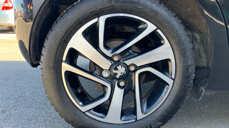 Peugeot 108 1.2 PureTech Allure 5dr Petrol Hatchback